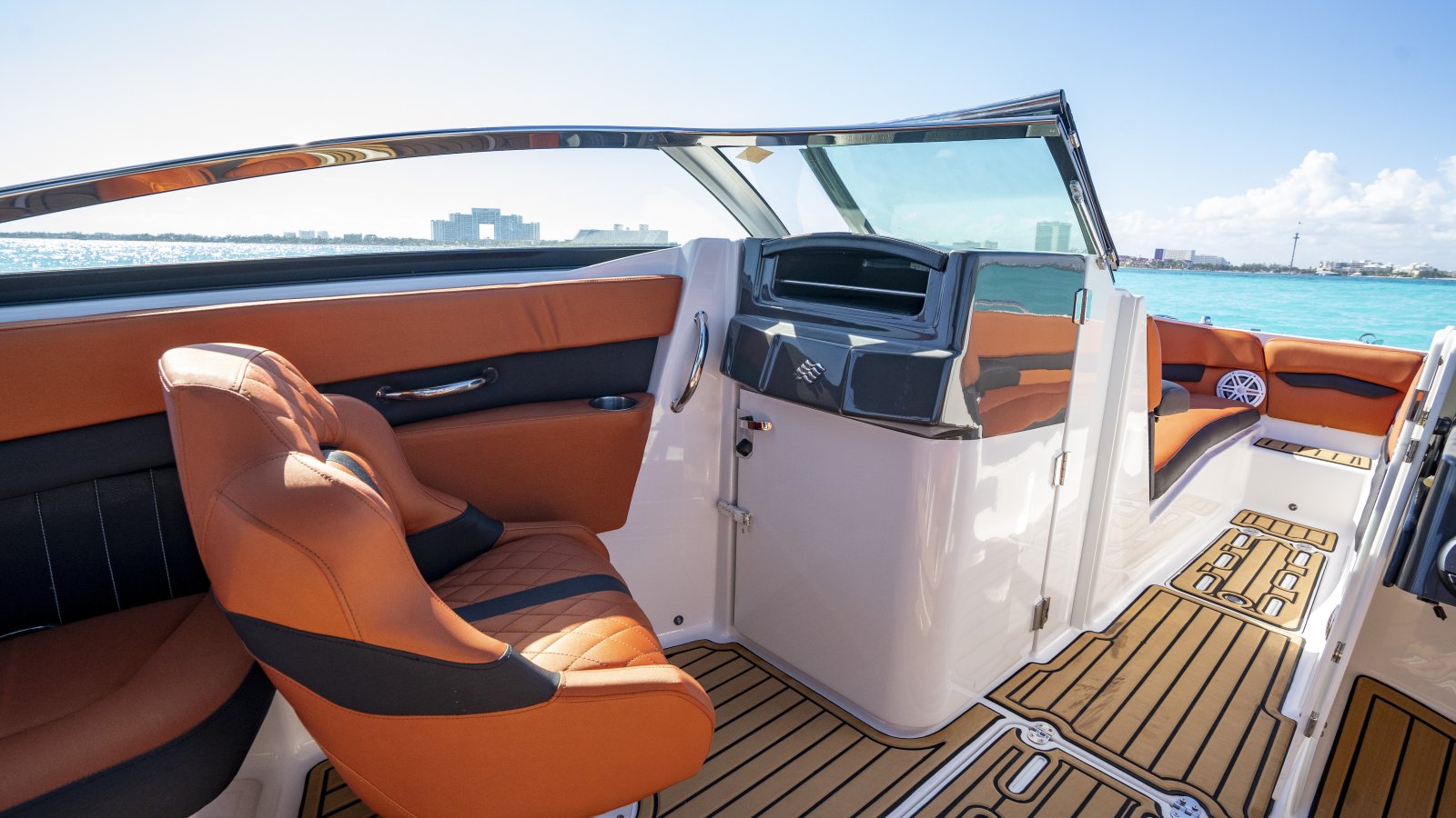 27ft SULTAN